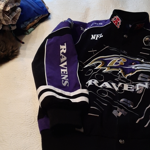 Jacket - Picture 2 of 4